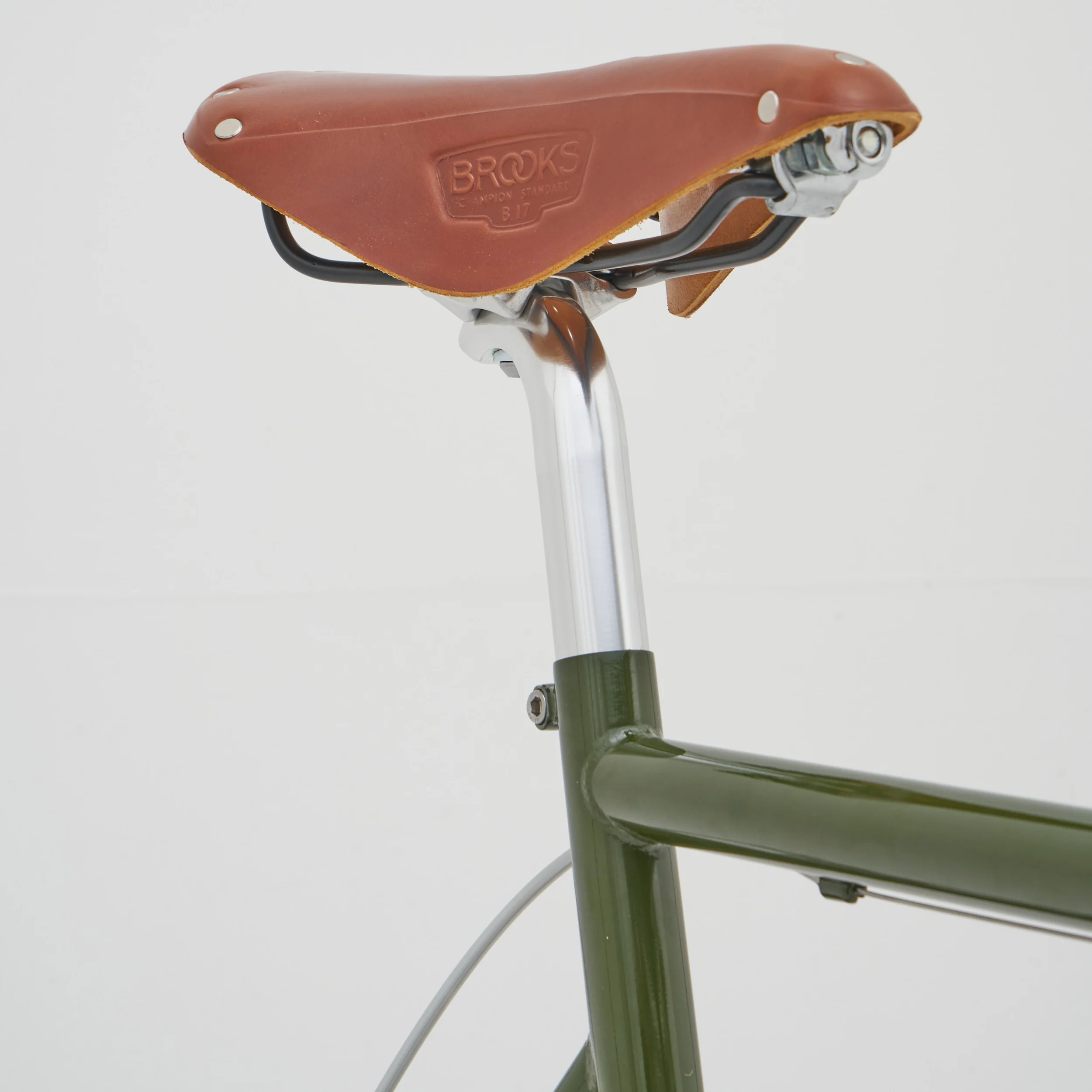 B17 Standard Saddle - Image 31