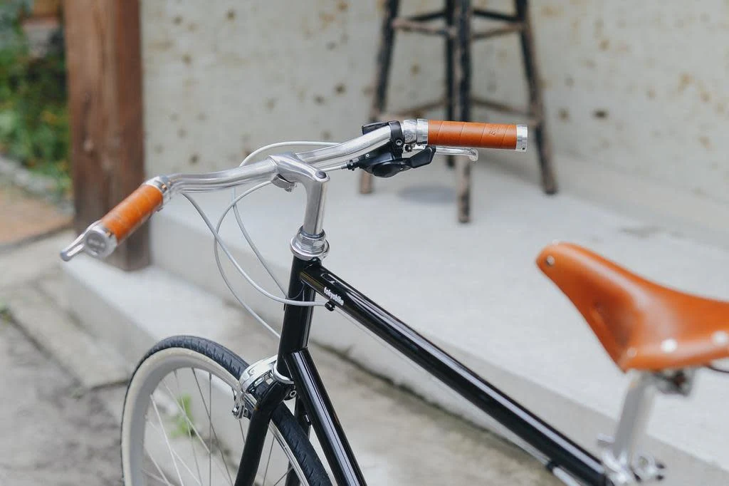 Slender Leather Grips - Image 7