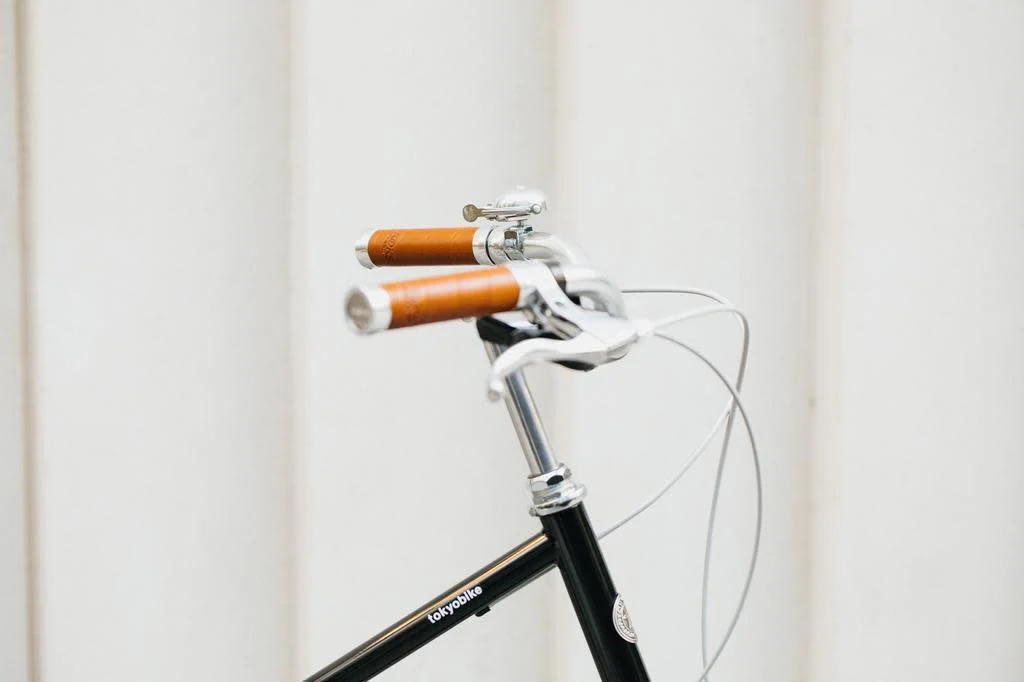 Slender Leather Grips - Image 9