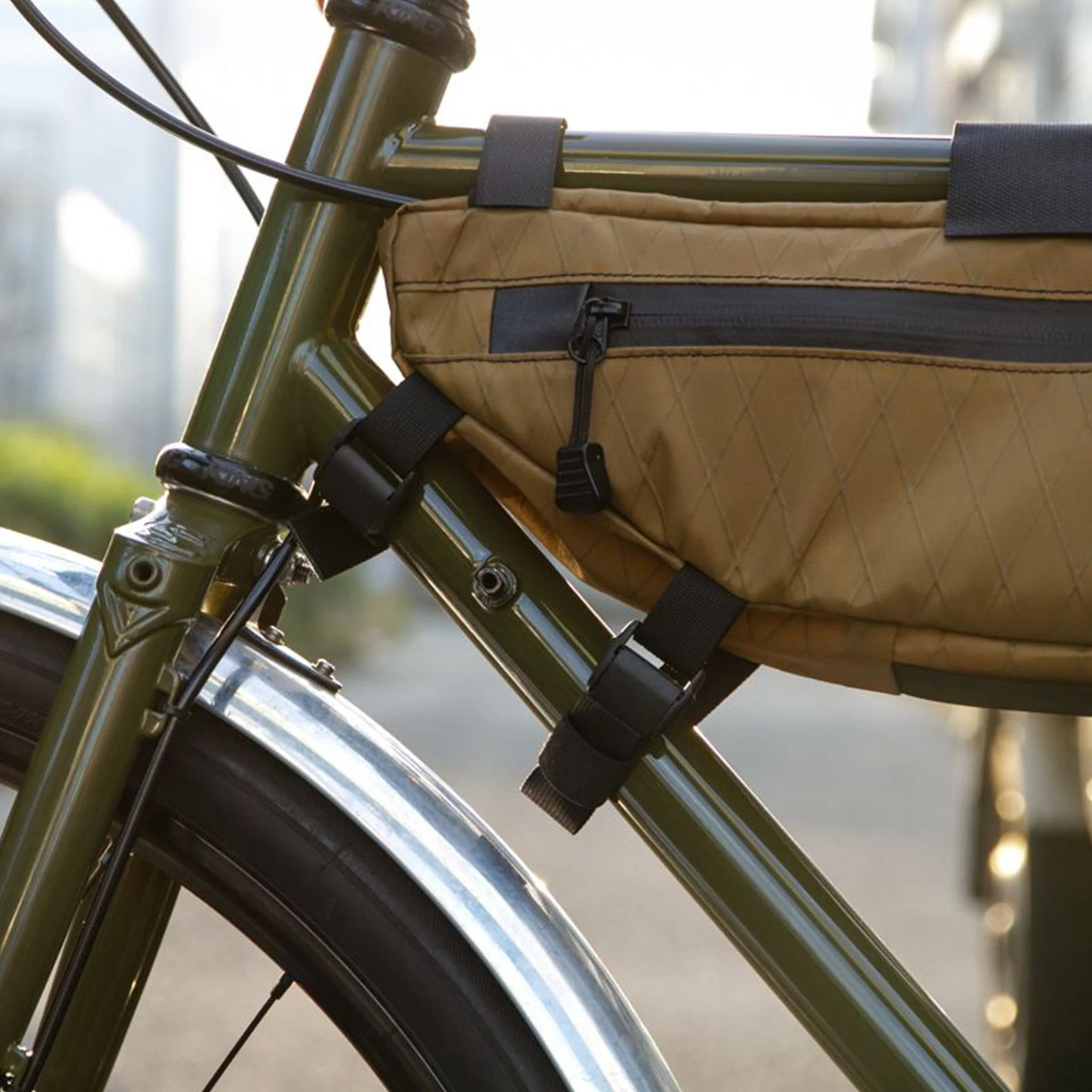 Ex-Display Frame Bag - Image 4