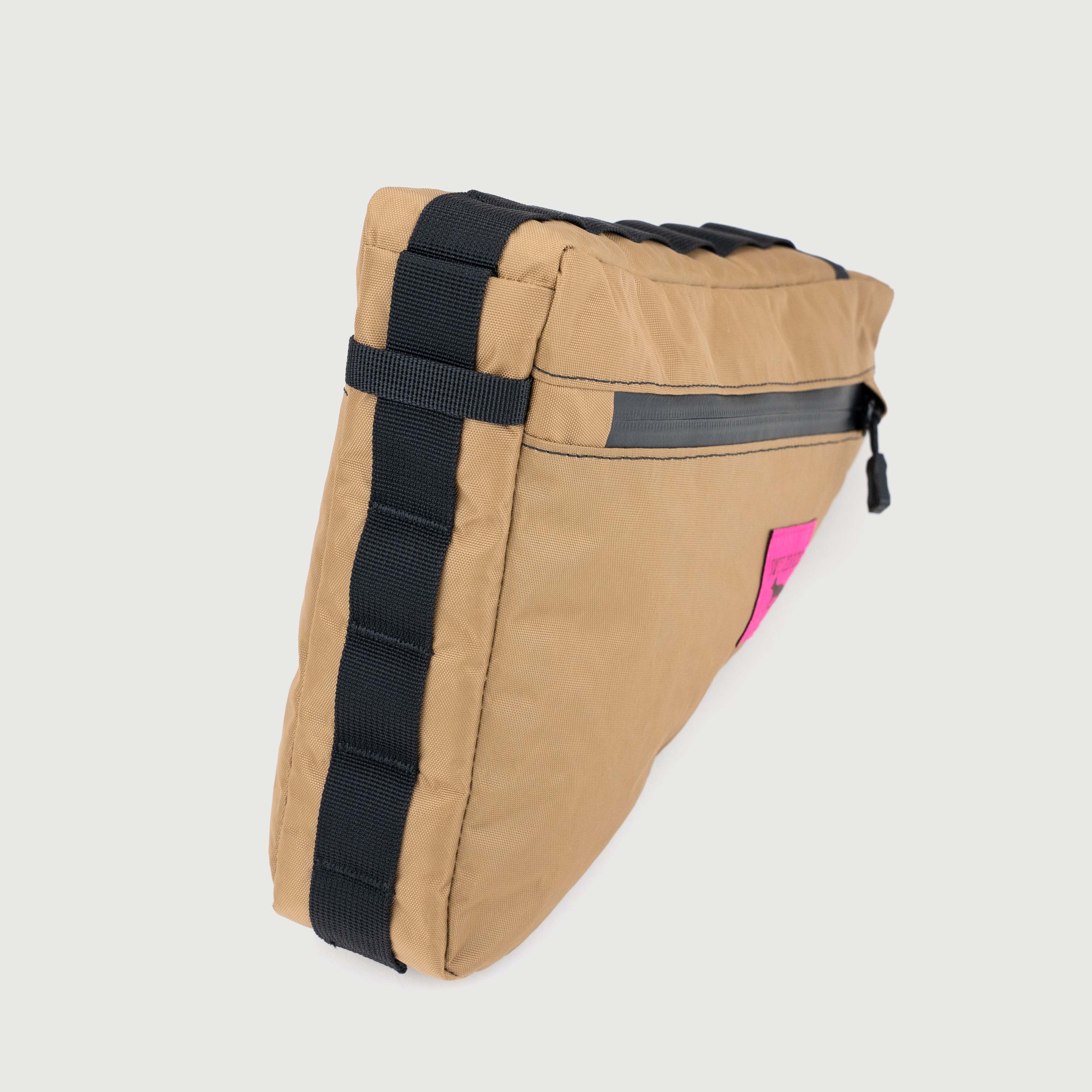 Giddy Up Wedge Frame Bag - Image 8
