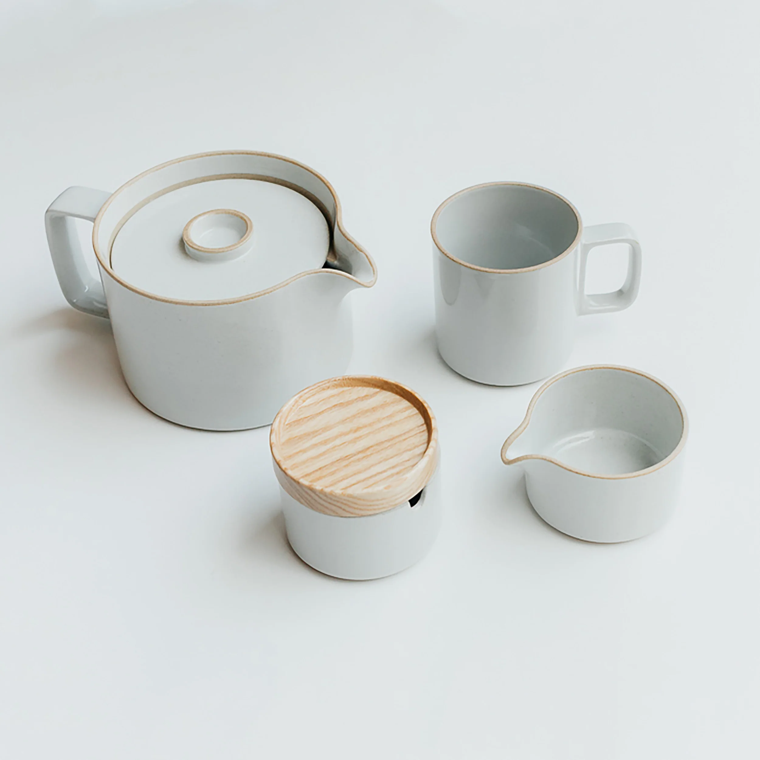 Porcelain Clear Glazed Mug - Image 3