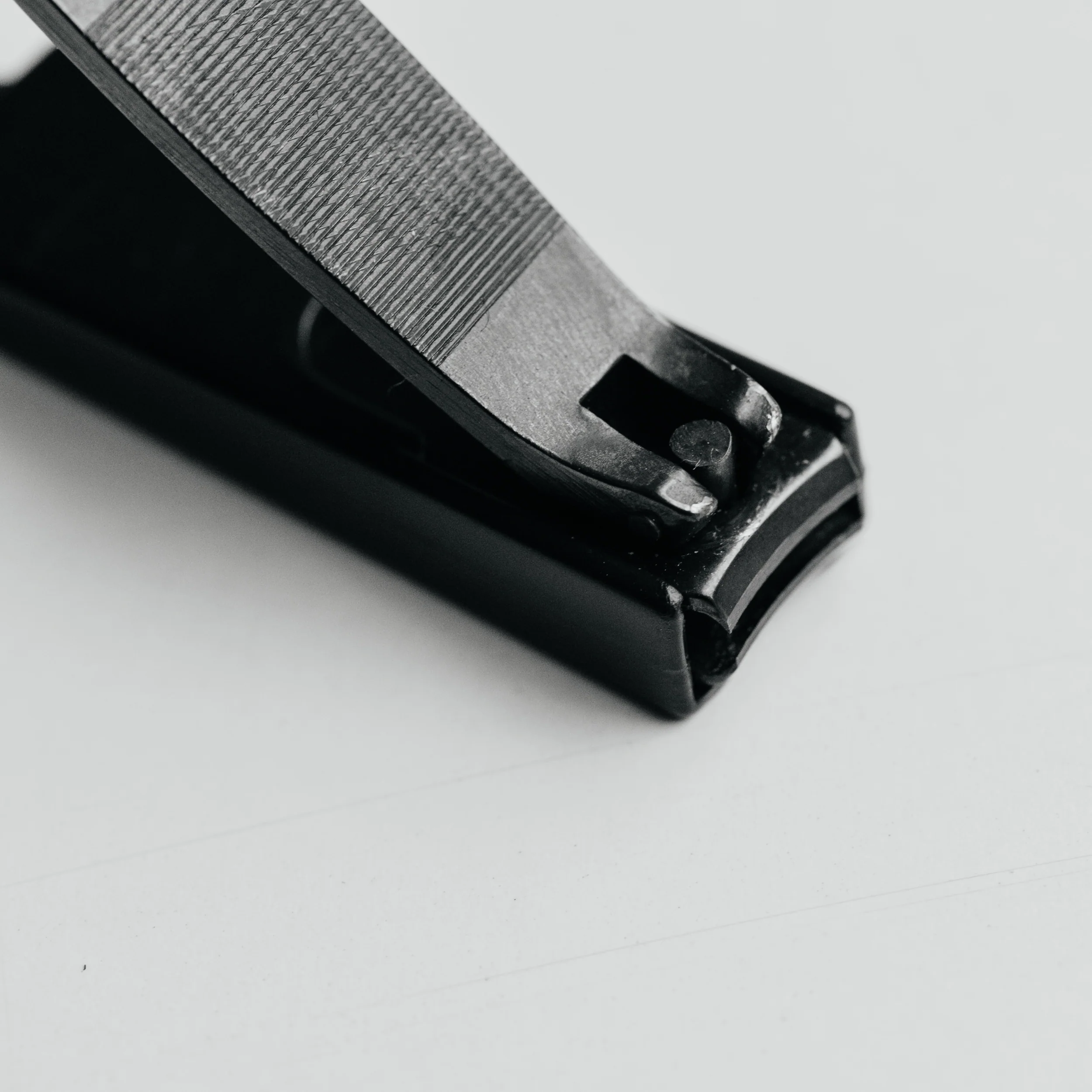 Black Carbon Steel Nail Clipper (Small) - Image 3