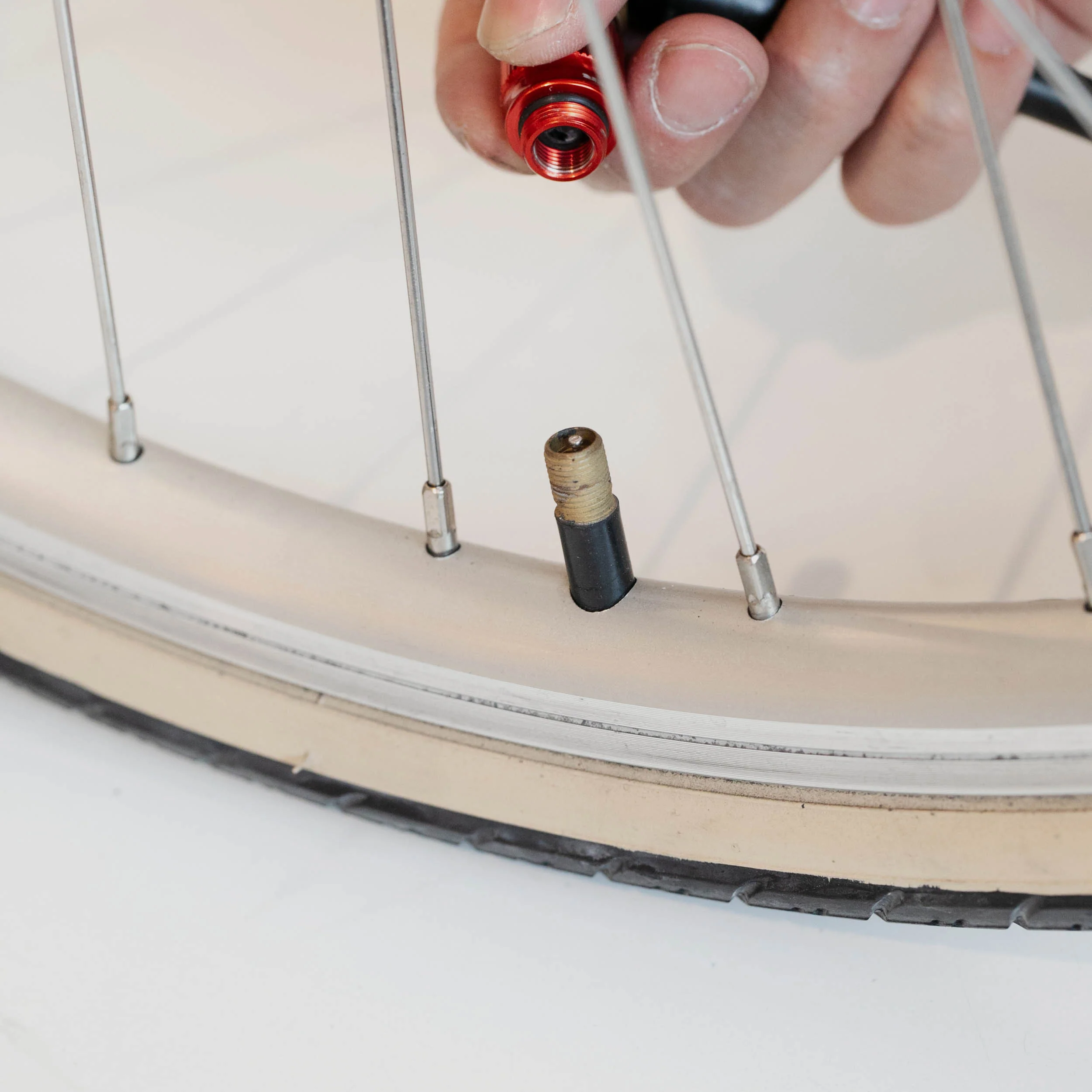 Classic Floor Pump - Image 5