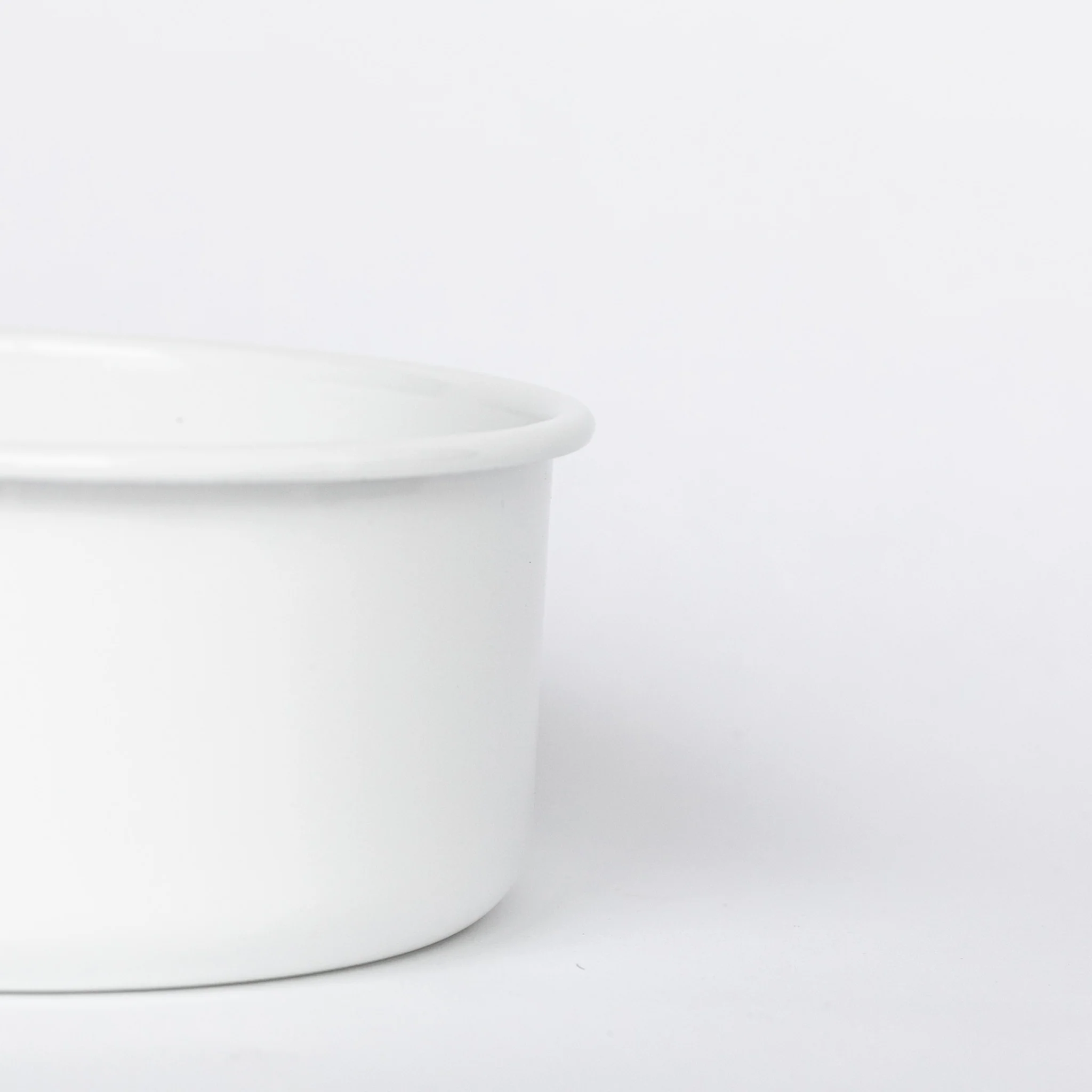 Round Container - Image 9