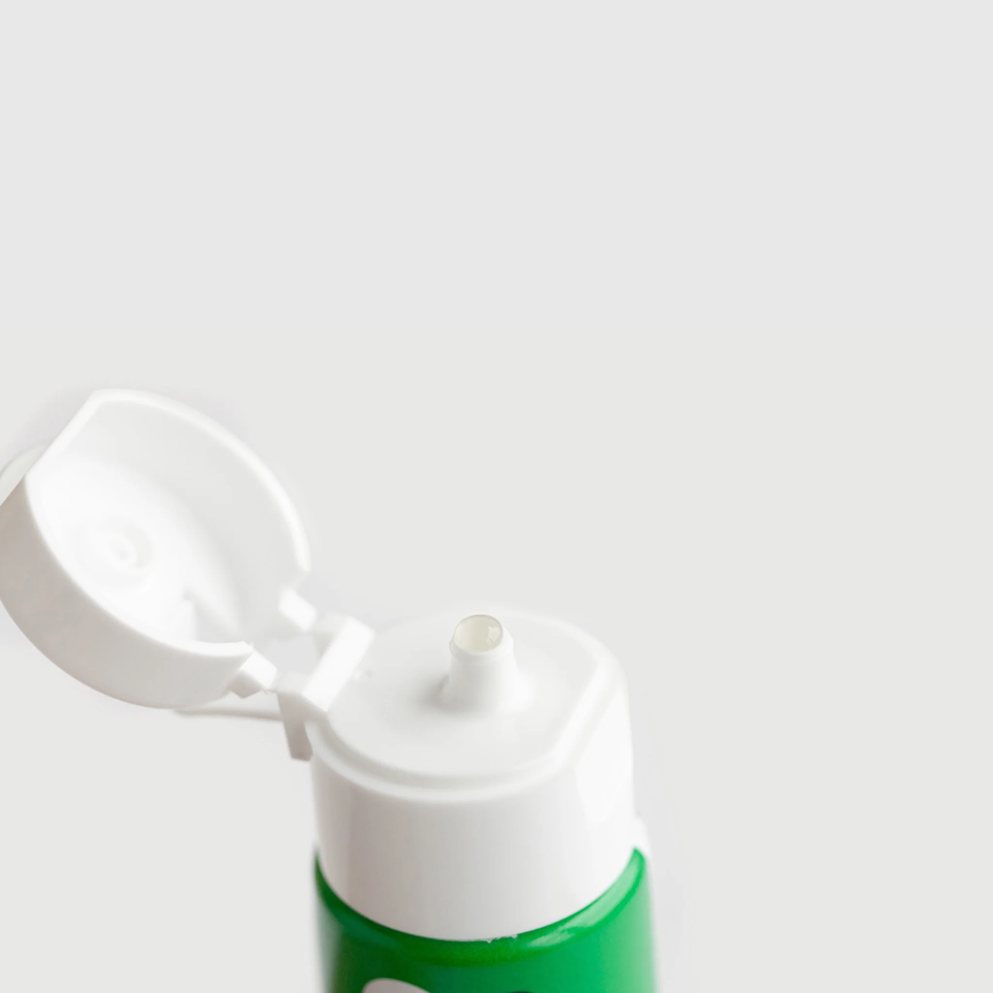 Clean & Moisture Toothpaste - Image 3