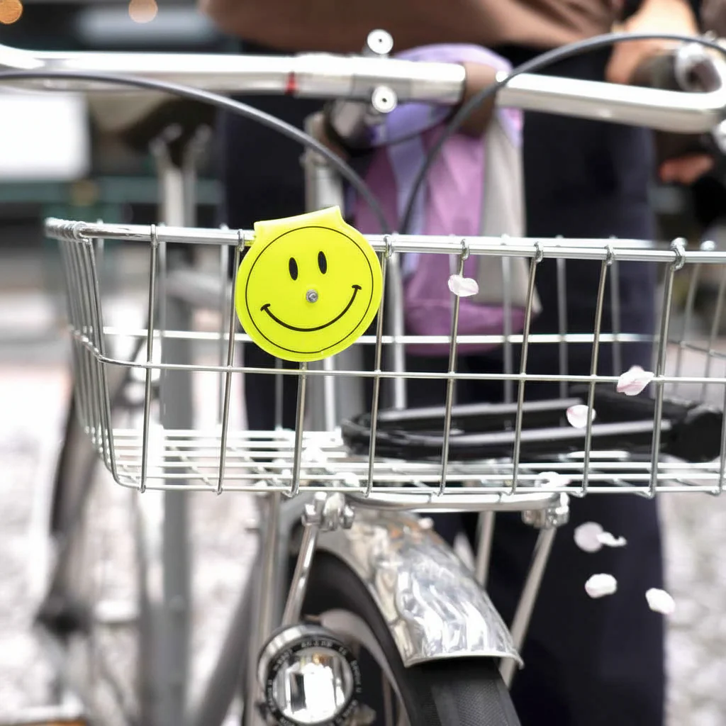 Smile Reflector Clip - Image 10