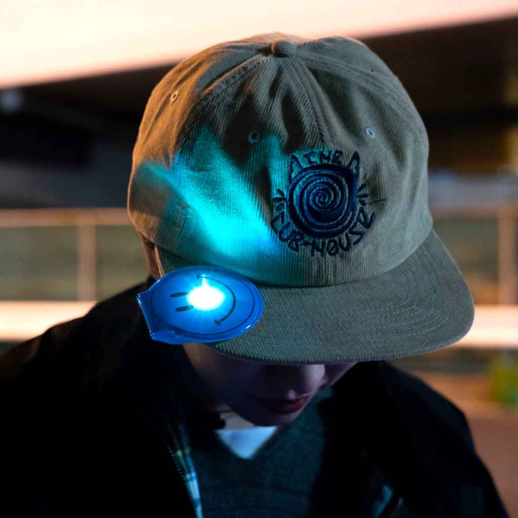 Smile Reflector Clip - Image 11