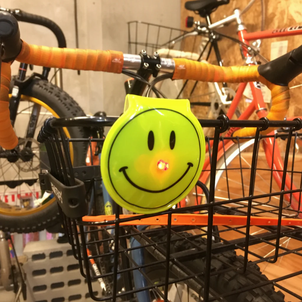 Smile Reflector Clip - Image 18