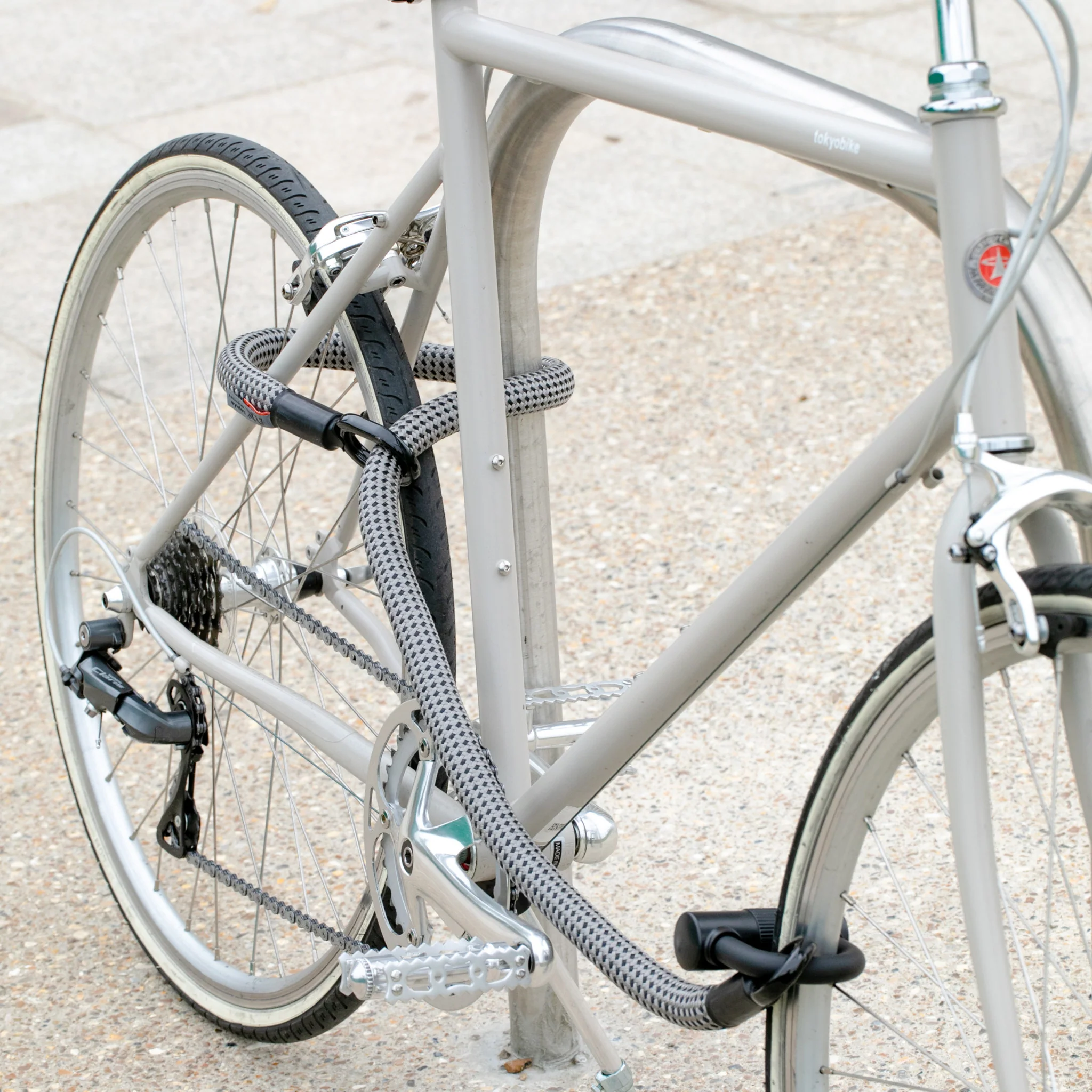 Eyelet with U-Lock - Image 4