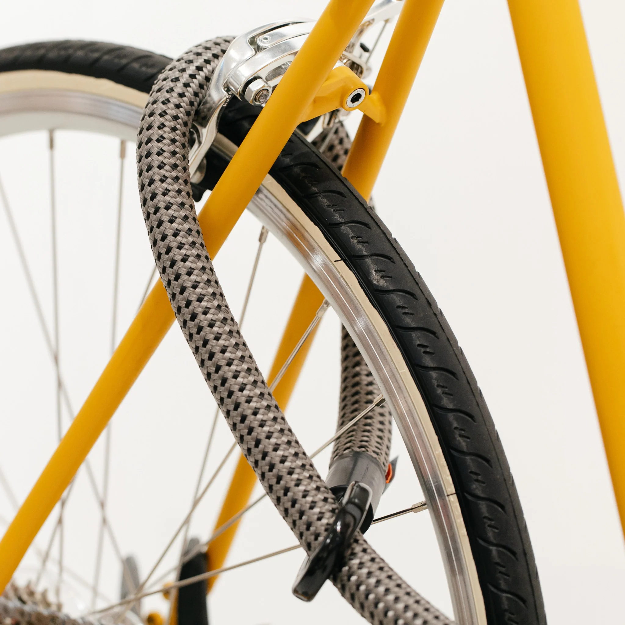 Eyelet with U-Lock - Image 8