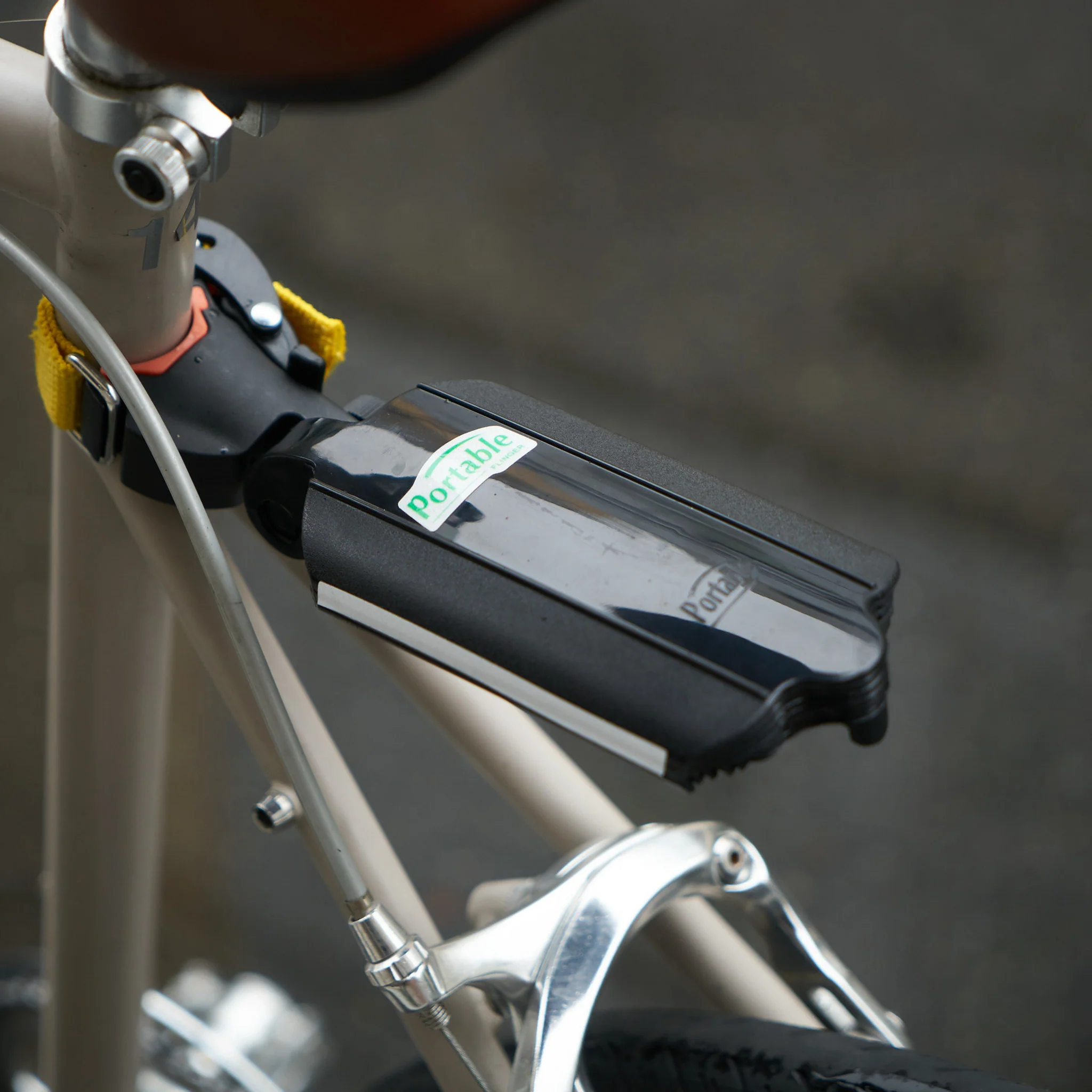 Portable Folding Mudguard - Image 5