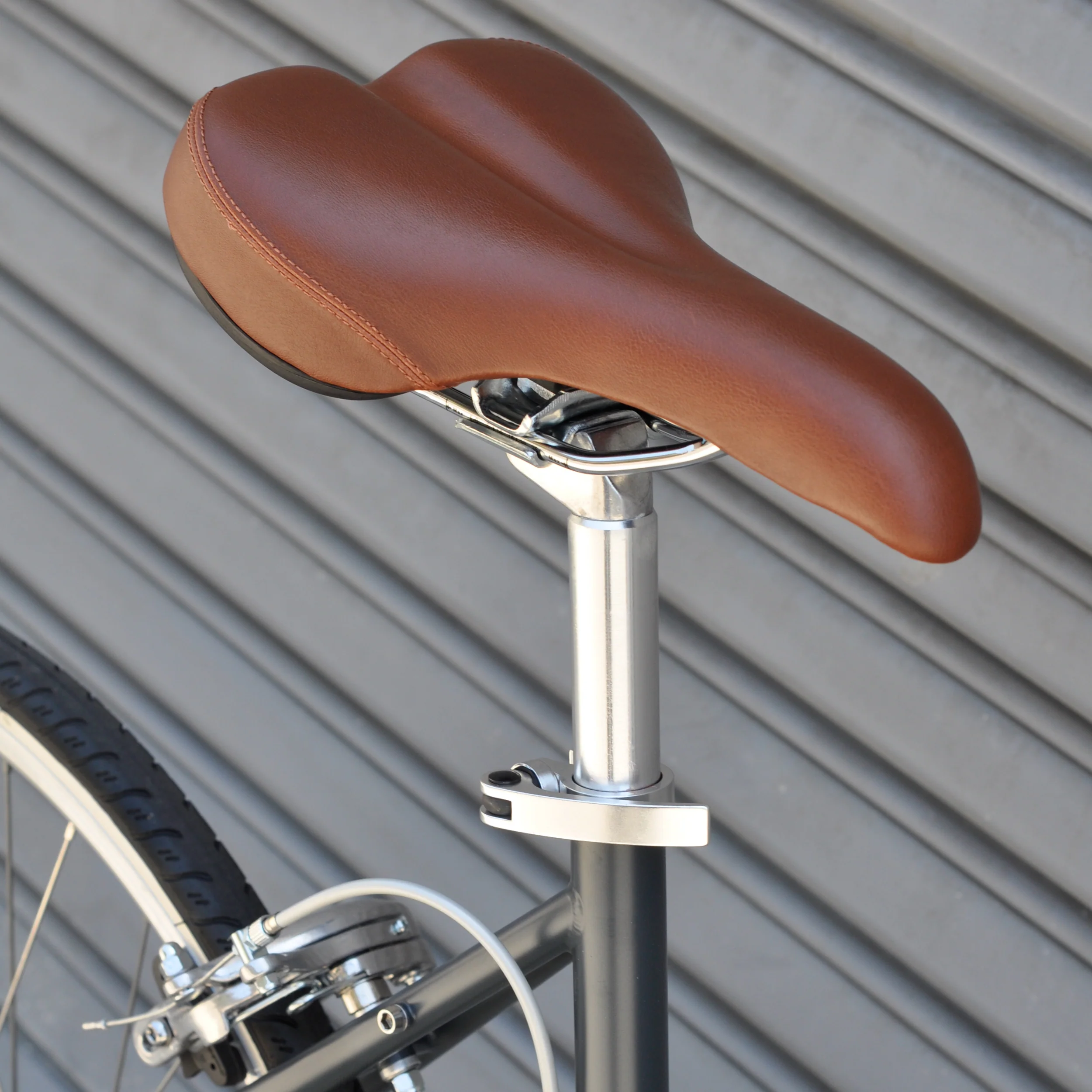 Brown Saddle for Bisou (VL-3061) - Image 3